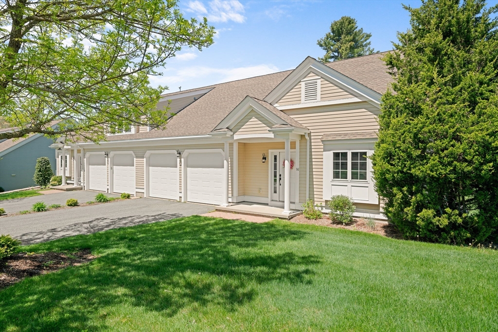 16 Eighth Green Drive 16
