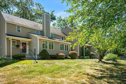 175 Brickett Hill Cir 175 Haverhill MA 01830