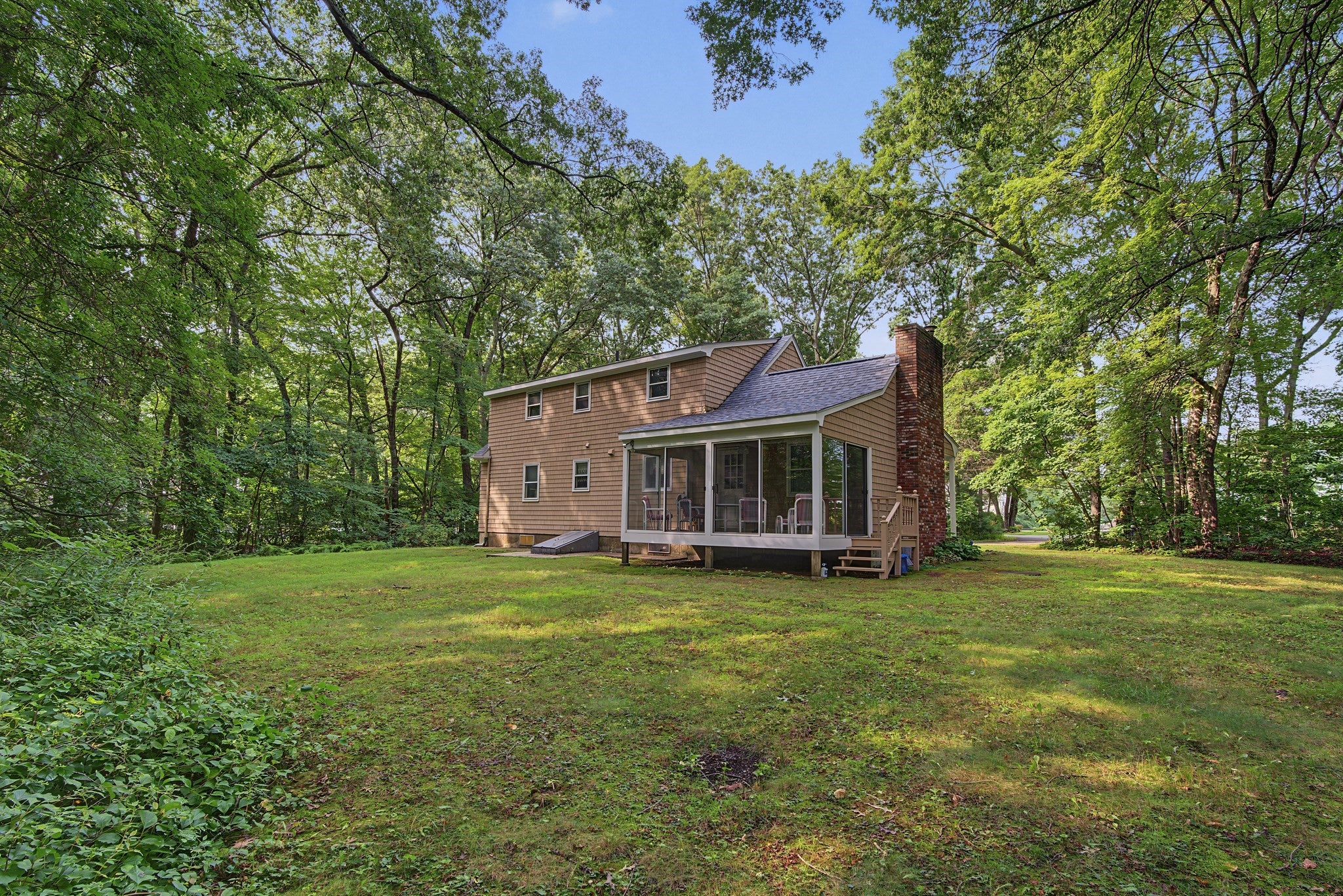 27 Peck Hill Road
