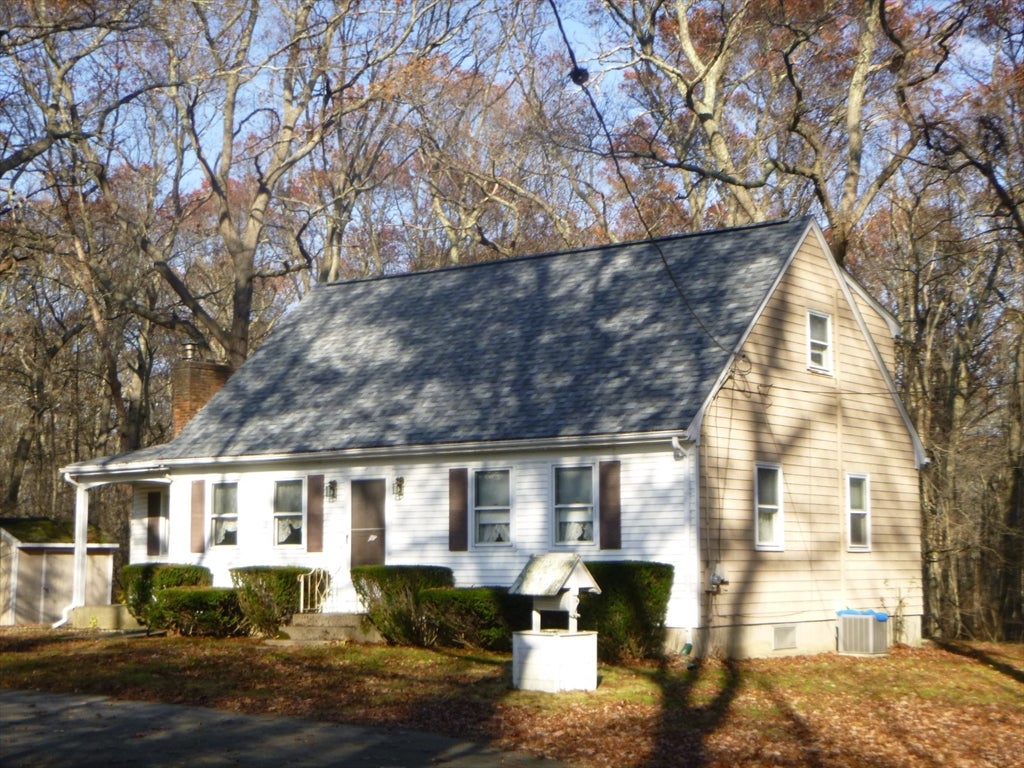27 Peck Hill Road, Johnston, RI, 27 Peck Hill Road, Johnston, RI Photo #1