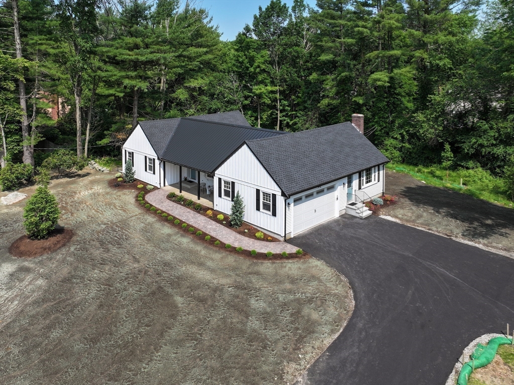 Easton, Massachusetts 02375, United States, 4 Bedrooms Bedrooms, ,3 BathroomsBathrooms,Residential,Active,150547