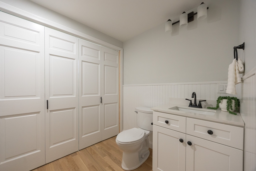 Easton, Massachusetts 02375, United States, 4 Bedrooms Bedrooms, ,3 BathroomsBathrooms,Residential,Active,150547