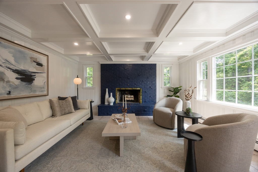 Easton, Massachusetts 02375, United States, 4 Bedrooms Bedrooms, ,3 BathroomsBathrooms,Residential,Active,150547