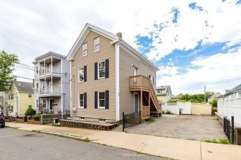 Photo of 44 Paleologos ST, Peabody, MA 01960 (MLS # 73538968)