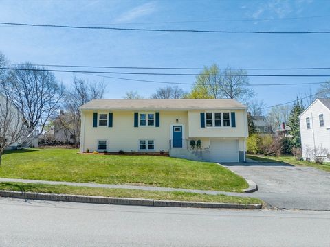 14 Maxdale Road Worcester MA 01602