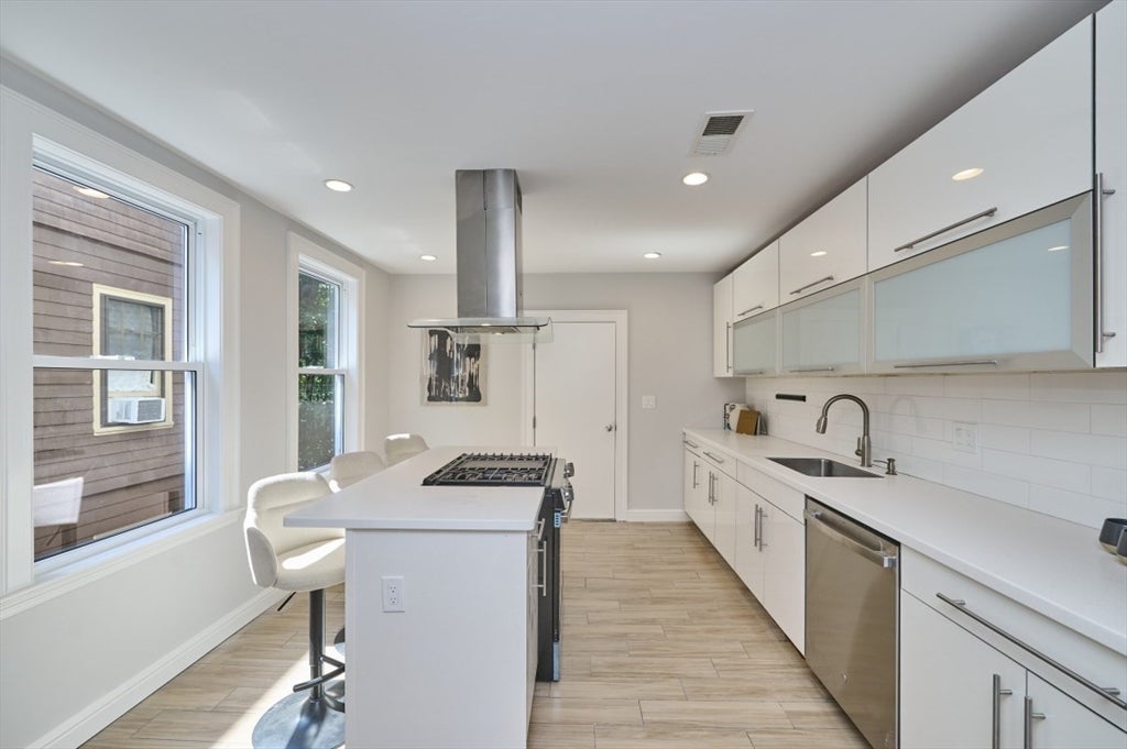 20 Marie Ave #2, Cambridge, MA Photo #6