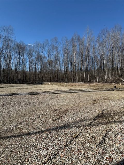 1011 Thresher Rd Hardwick MA 01037