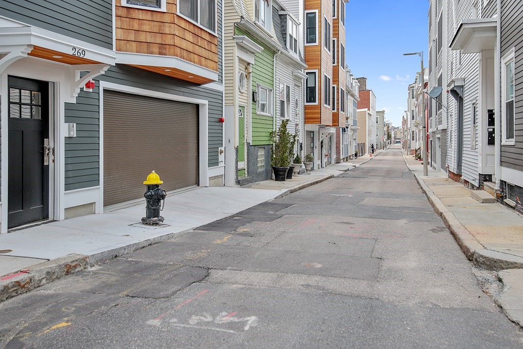 269 Gold St 2