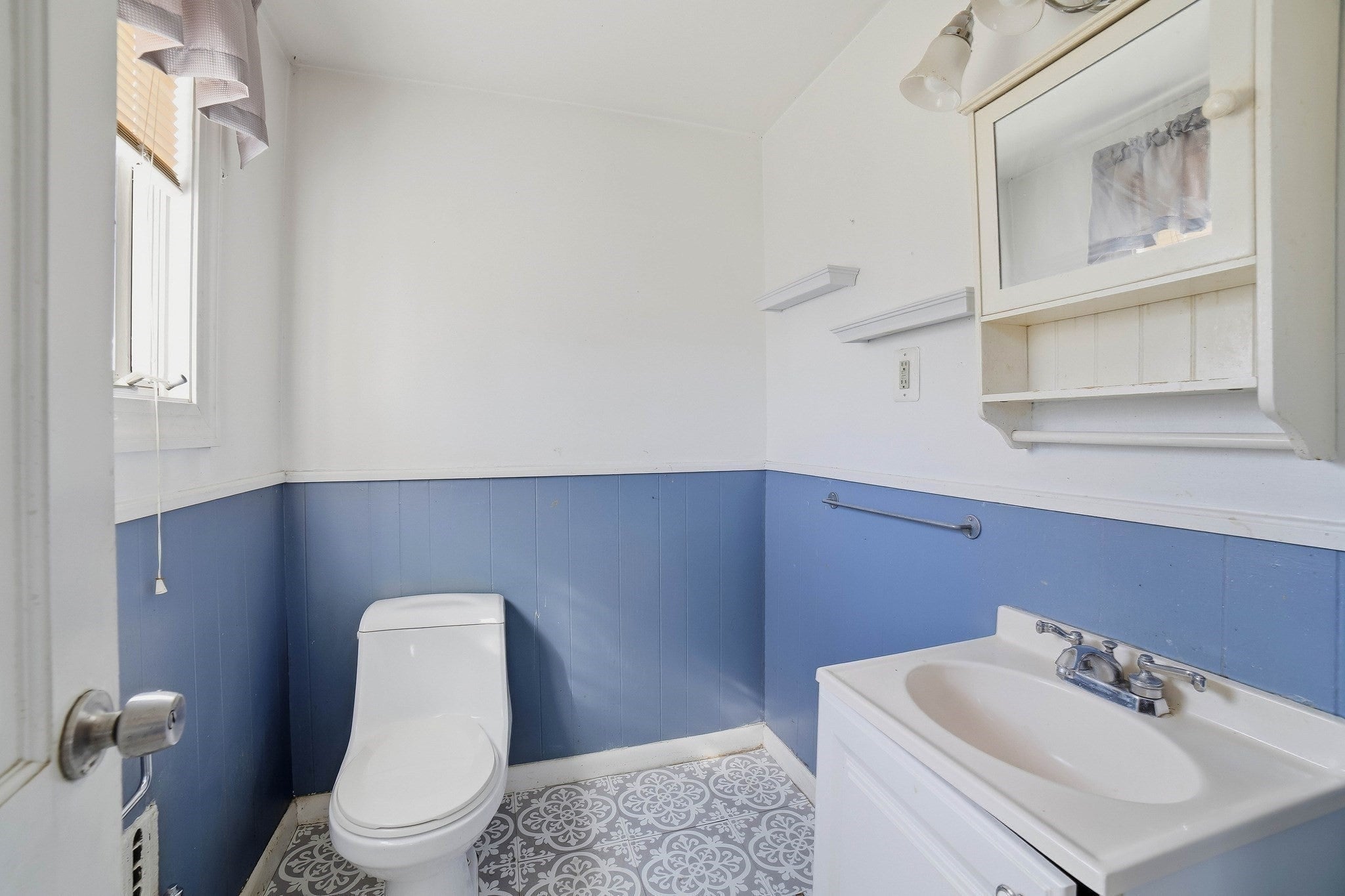 36 Putnam Ave, Lowell, MA, 36 Putnam Ave, Lowell, MA Photo #14