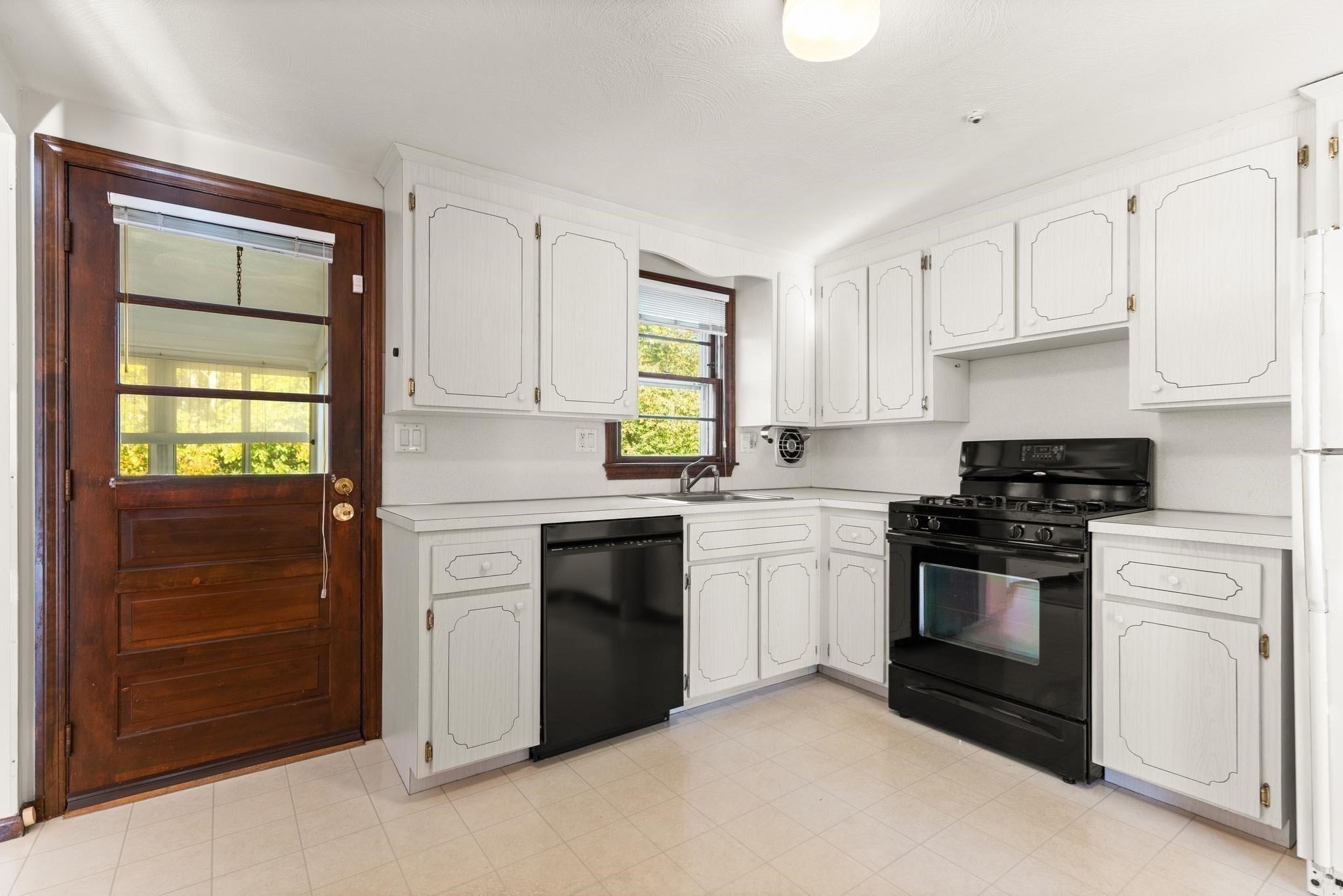 46 Frederickson DR, Randolph, MA, 46 Frederickson DR, Randolph, MA Photo #8