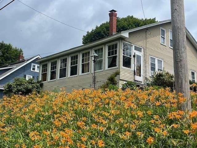 135 Henshaw St