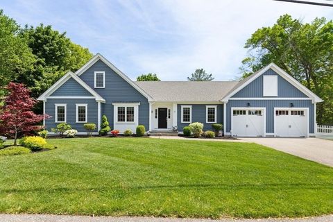 Photo of 27 Samoset Rd, Woburn, MA 01801 (MLS # 73522922)