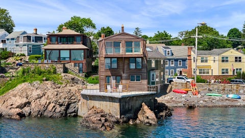 Photo of 137R Front ST, Marblehead, MA 01945 (MLS # 73552747)