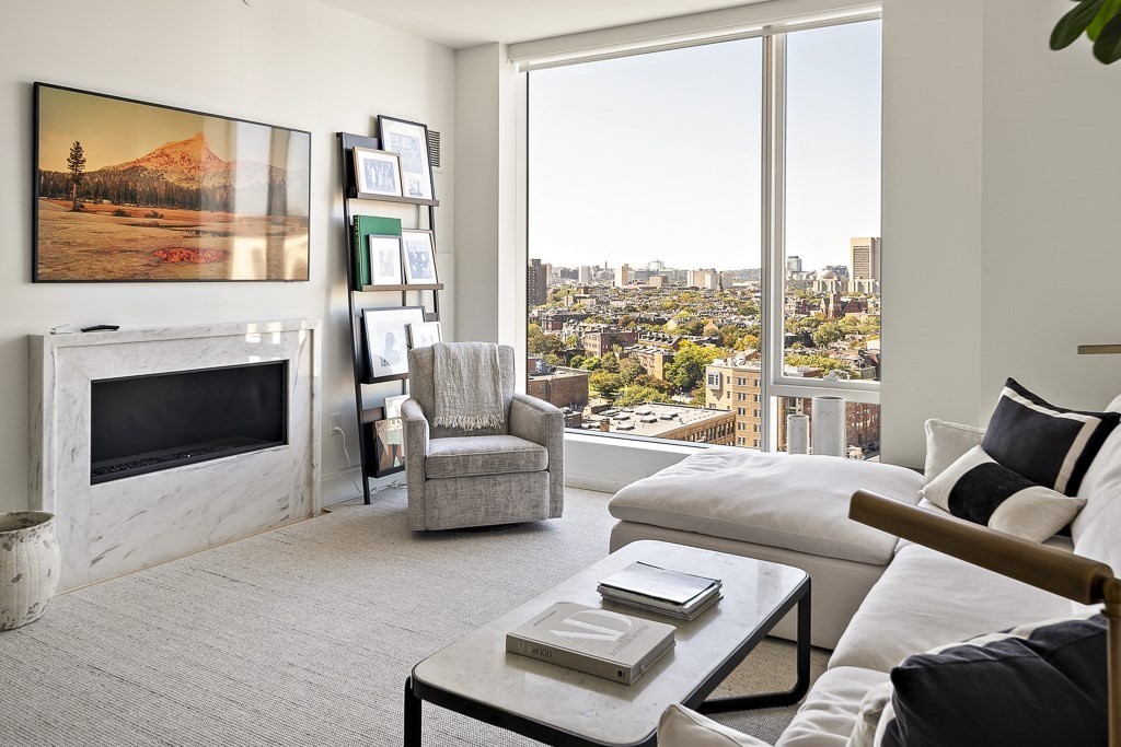 380 Harrison Ave PH2H