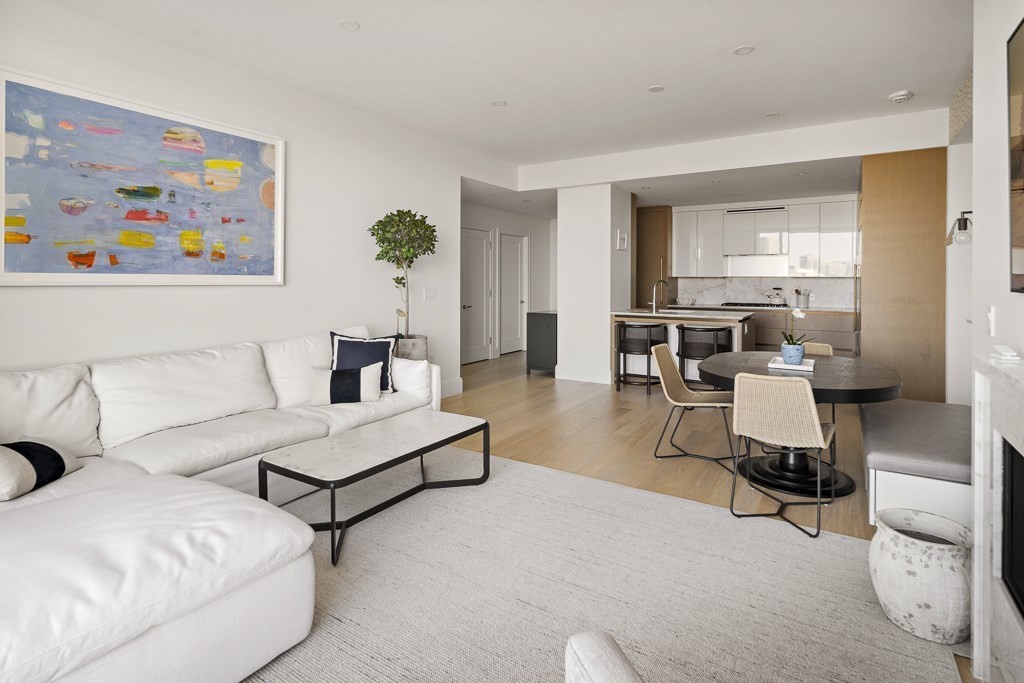 380 Harrison Ave PH2H