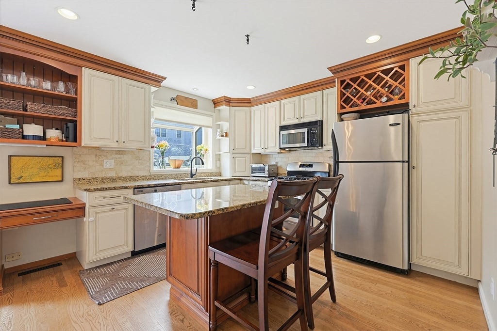 45 Perry St, Weymouth, MA, 45 Perry St, Weymouth, MA Photo #9