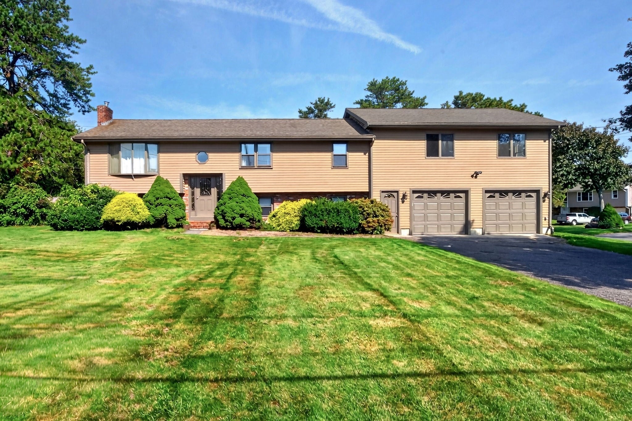 Photo of 94 Green Drive, North Attleboro, MA