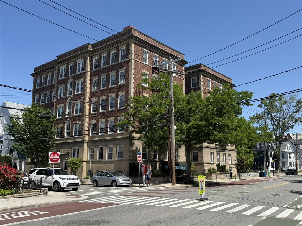 36 College Ave