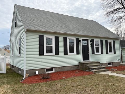 85 Rivulet St Uxbridge MA 01569