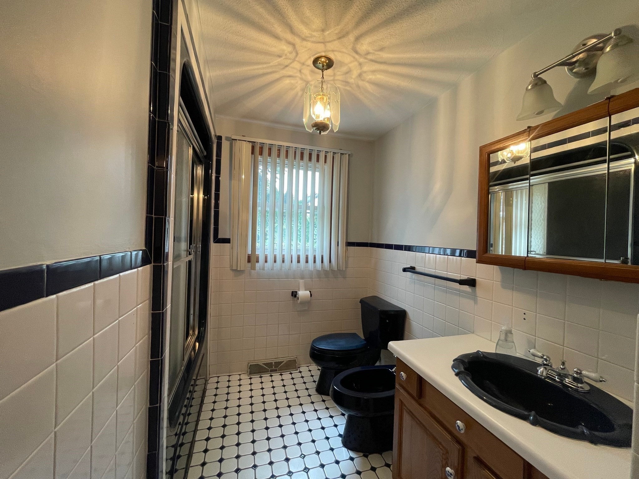28 Lewis Street, Fall River, MA, 28 Lewis Street, Fall River, MA Photo #5