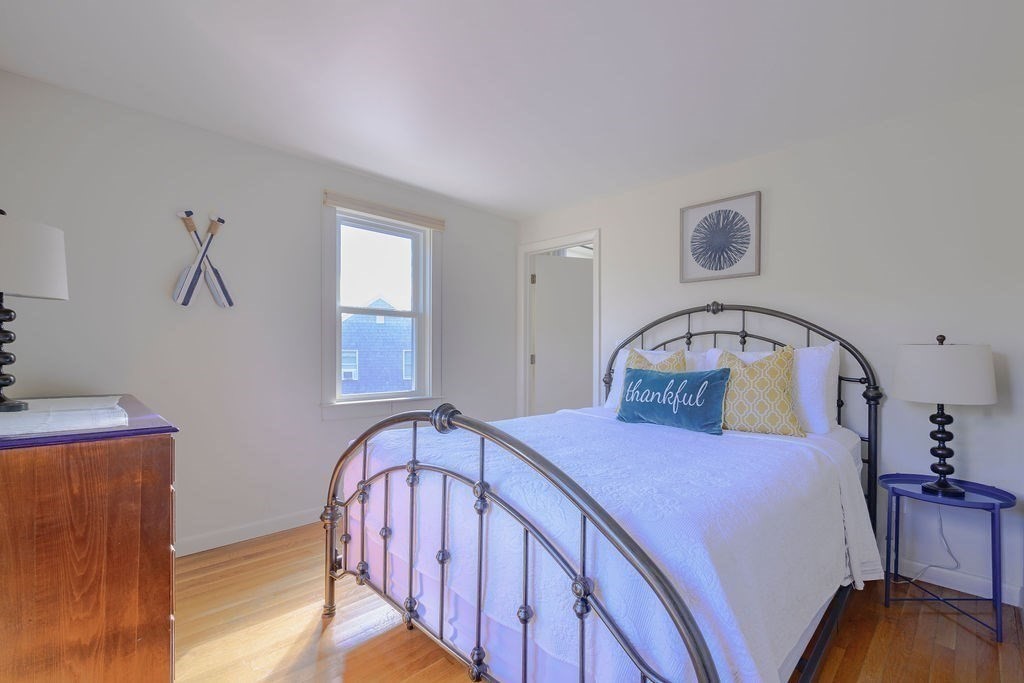 Wellfleet, Massachusetts 02667, United States, 3 Bedrooms Bedrooms, ,2 BathroomsBathrooms,Residential,Contingent,33592