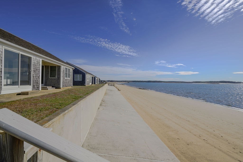 Wellfleet, Massachusetts 02667, United States, 3 Bedrooms Bedrooms, ,2 BathroomsBathrooms,Residential,Contingent,33592