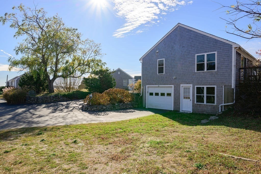 Wellfleet, Massachusetts 02667, United States, 3 Bedrooms Bedrooms, ,2 BathroomsBathrooms,Residential,Contingent,33592