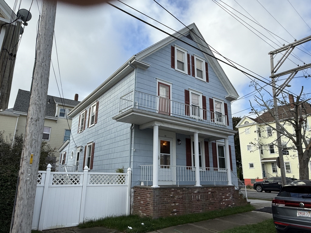178 Thompson St