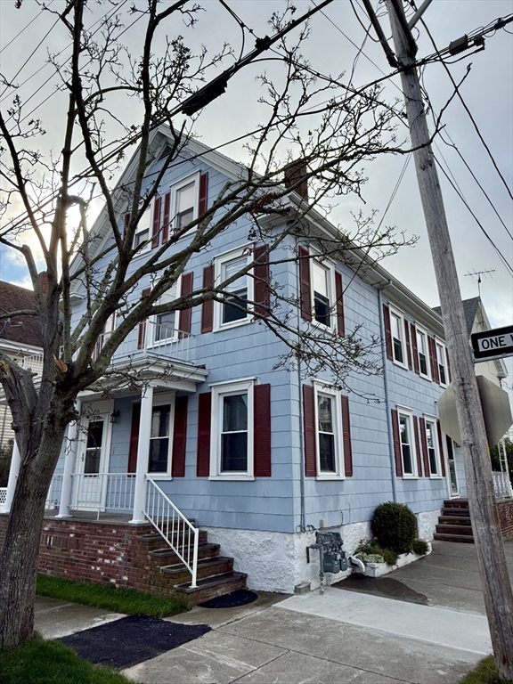 178 Thompson St