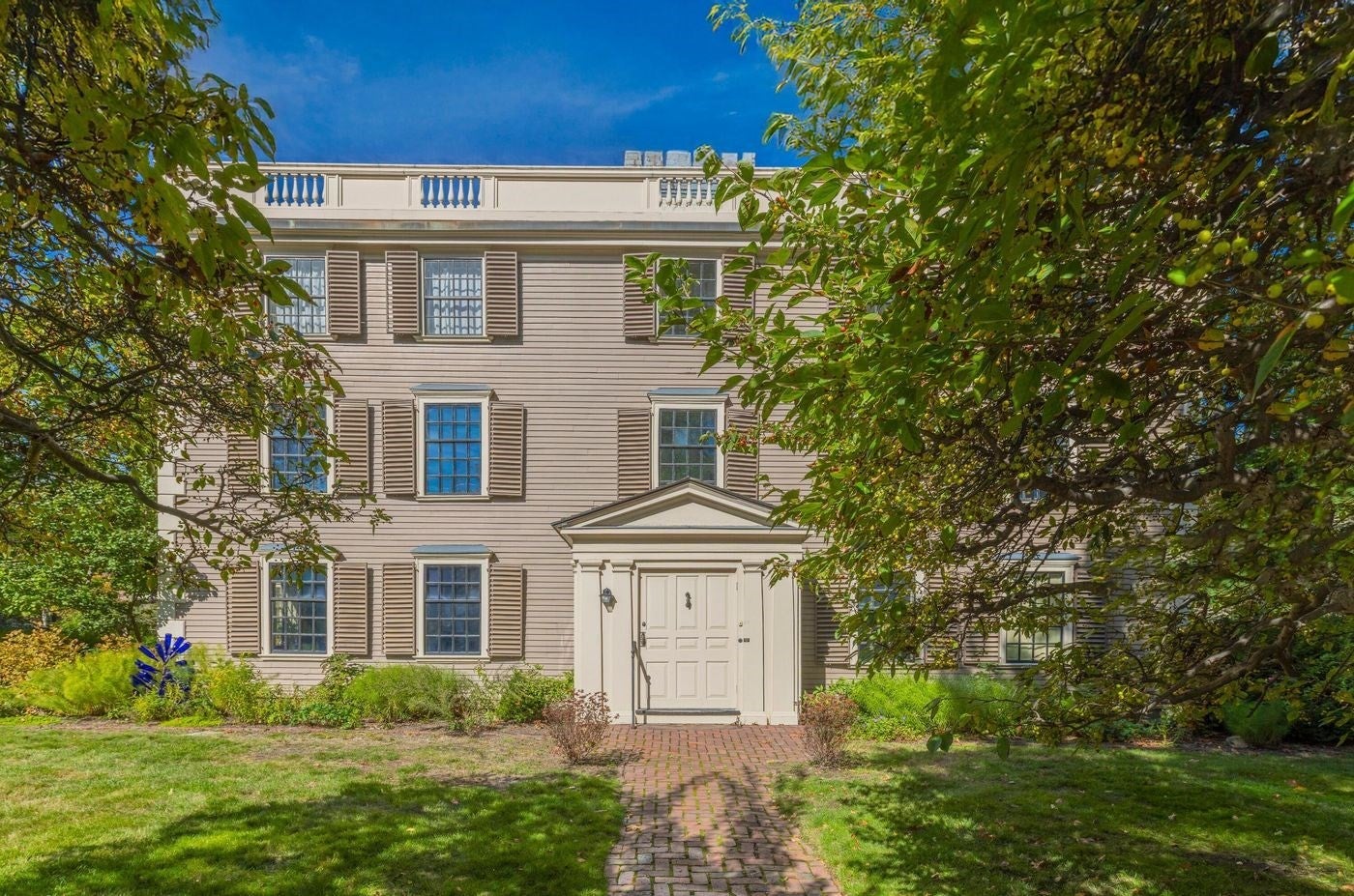 159 Brattle Street