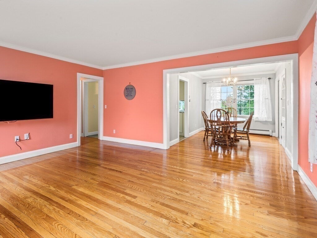 18 Crown St, Spencer, MA Photo #30