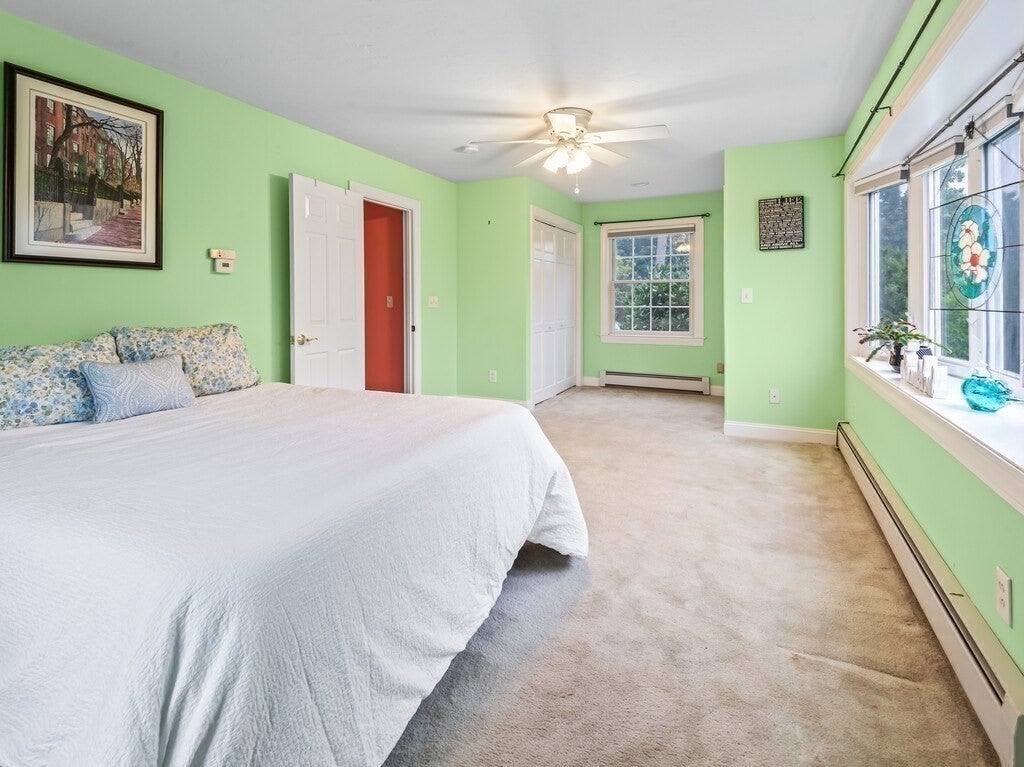 18 Crown St, Spencer, MA Photo #25