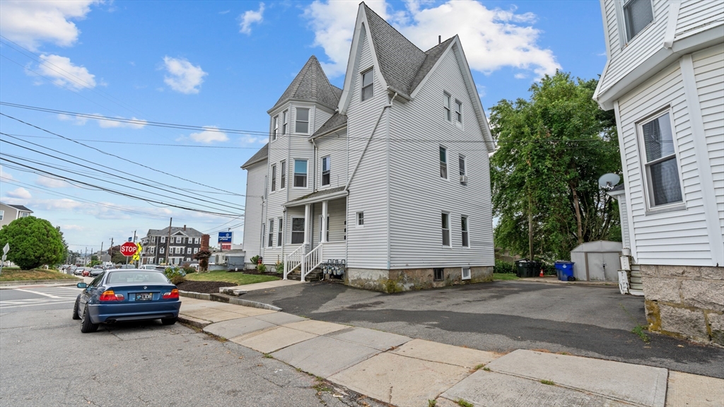 835-837 Stafford Rd