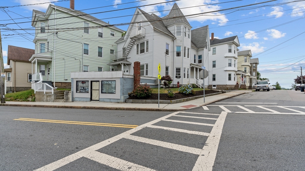 835-837 Stafford Rd