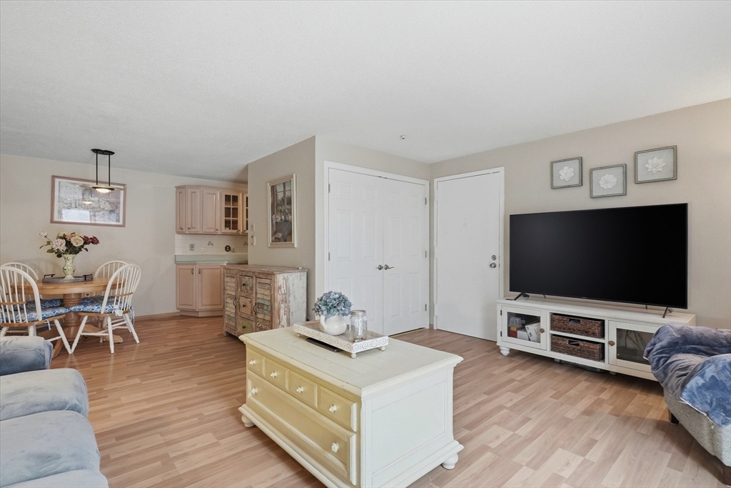 11 Village Rock Ln 21