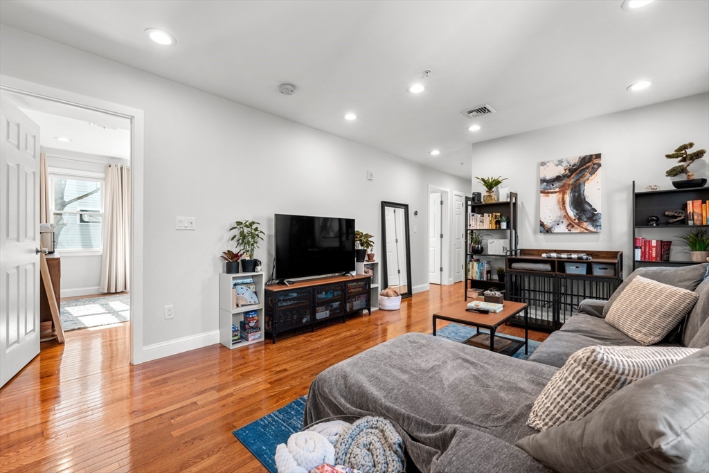 78-80 Rossmore Rd #2, Boston, MA, 78-80 Rossmore Rd #2, Boston, MA Photo #6