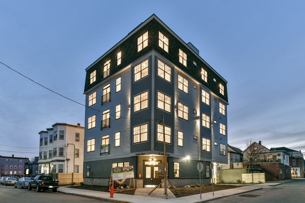Click for 87 Parker St #403A, Chelsea, MA slideshow