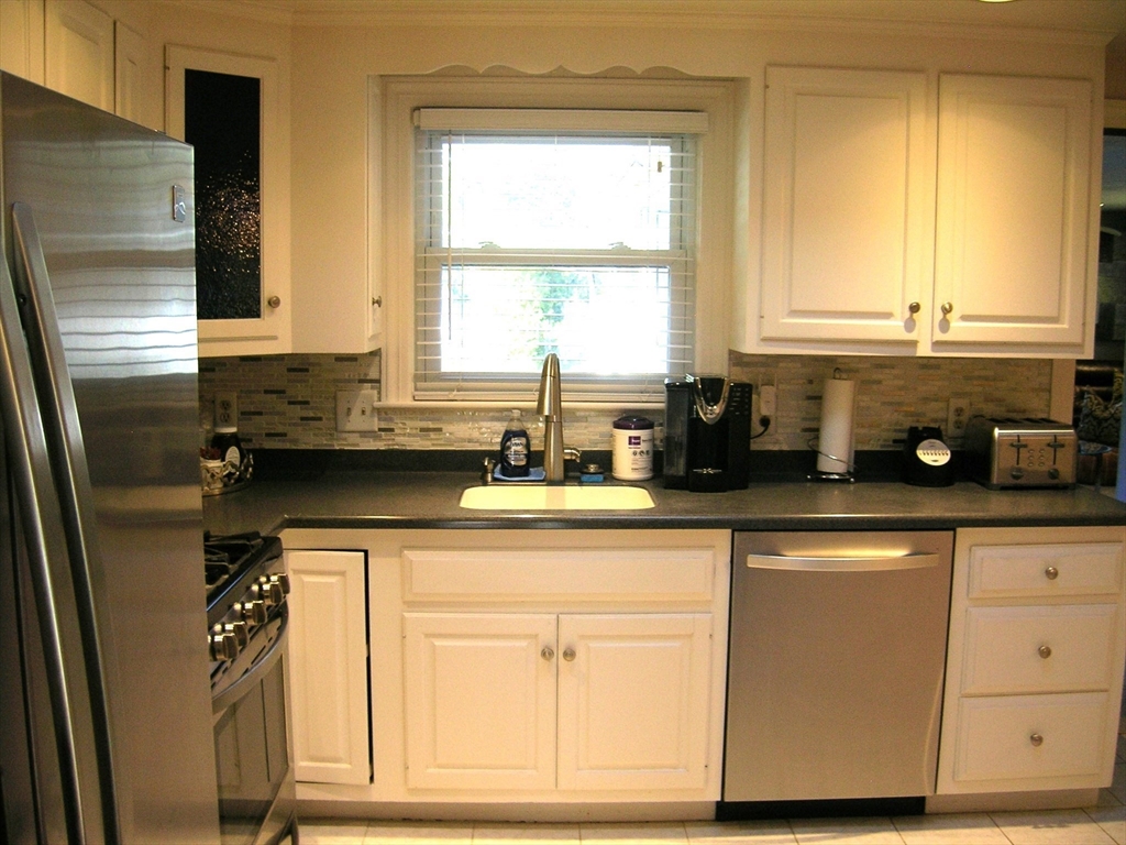 223 Robert Rd