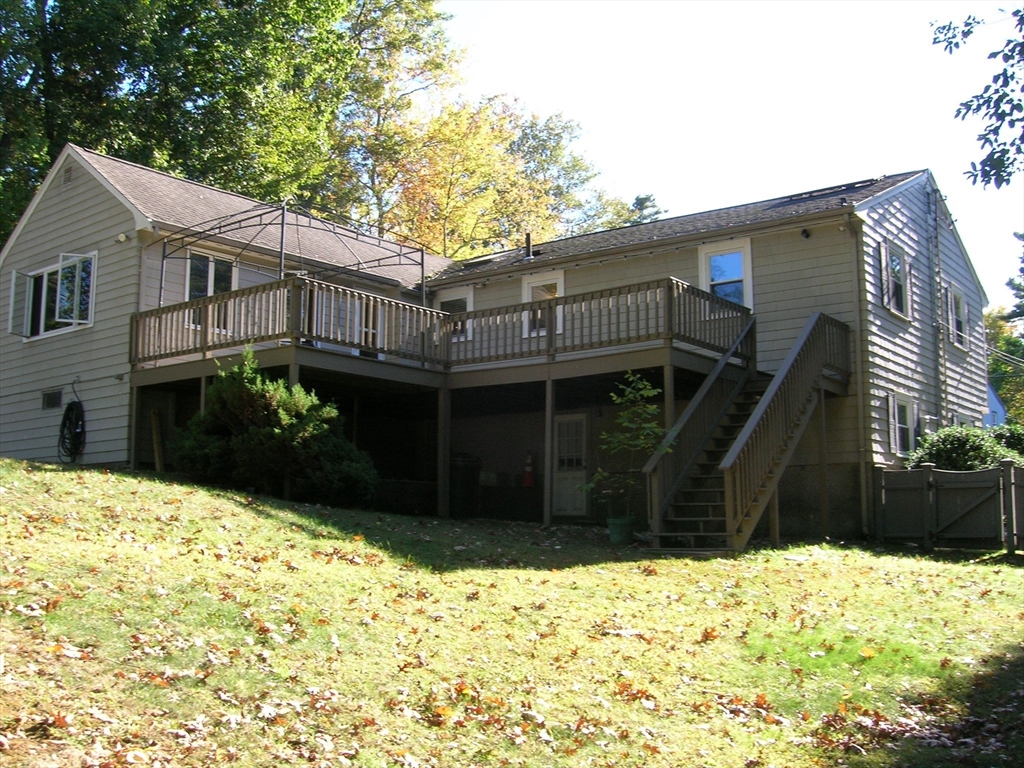 223 Robert Rd