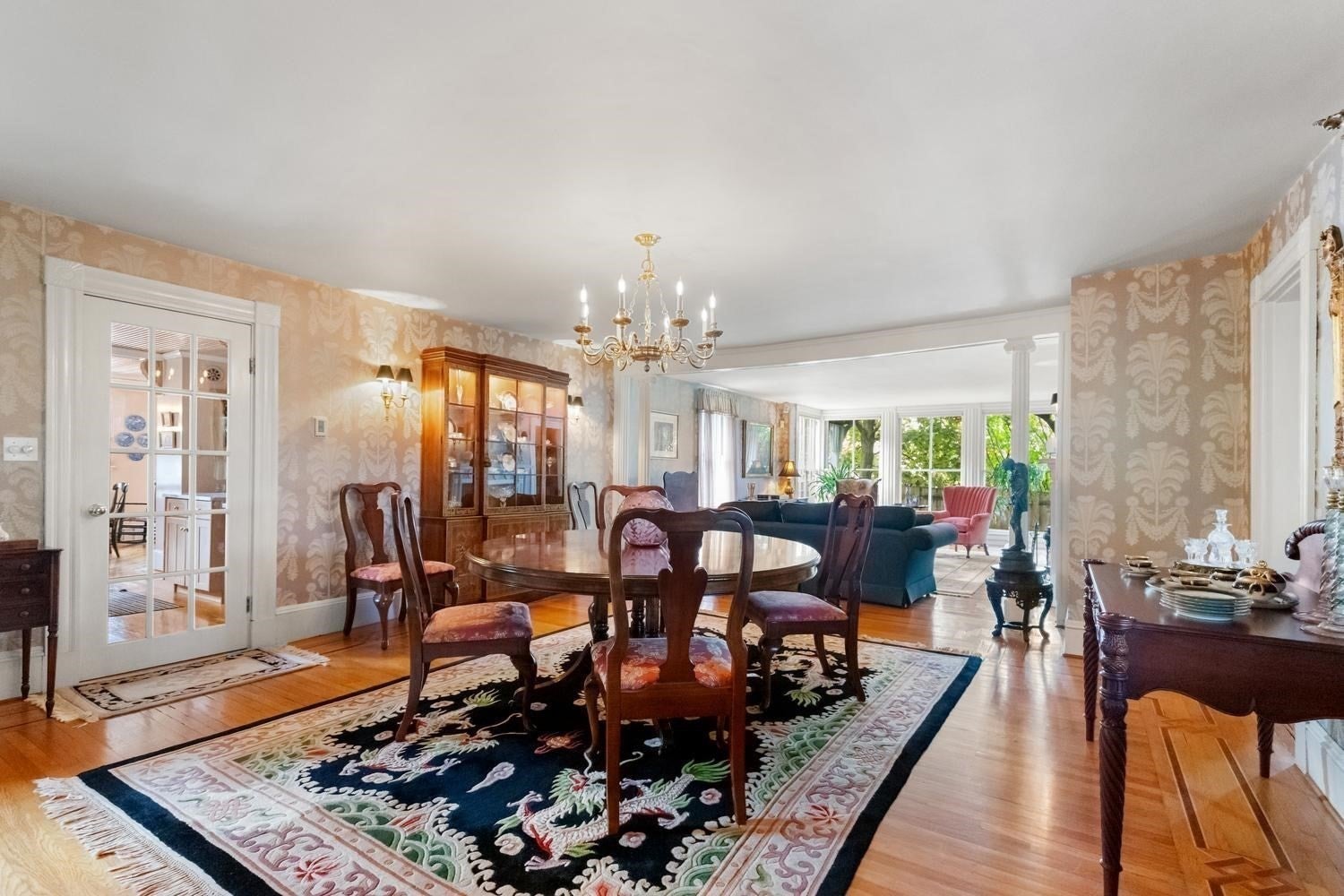 8 Leonard Cir, Medford, MA Photo #15
