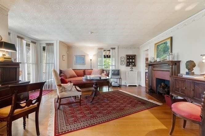8 Leonard Cir, Medford, MA Photo #9