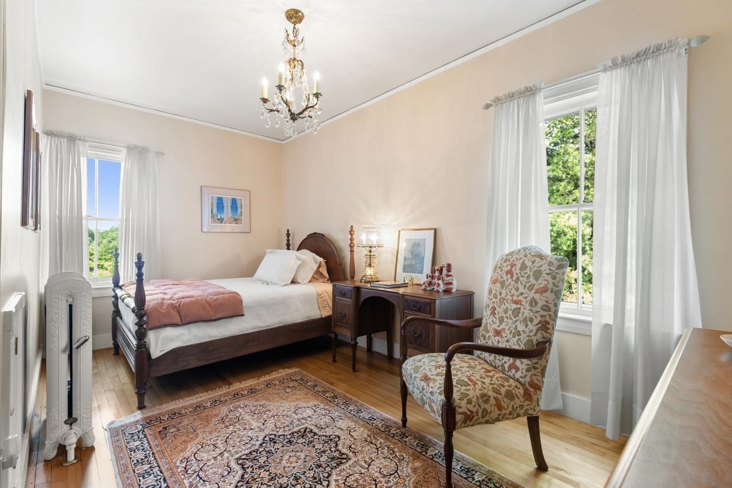 8 Leonard Cir, Medford, MA Photo #30