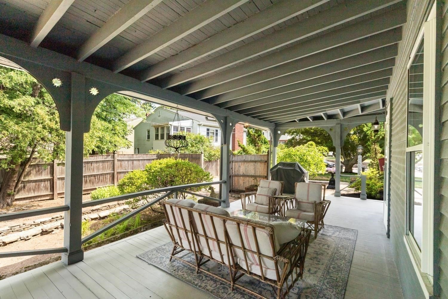 8 Leonard Cir, Medford, MA Photo #38