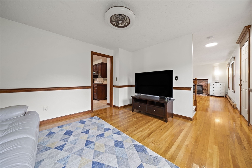 9 Rice Ave.