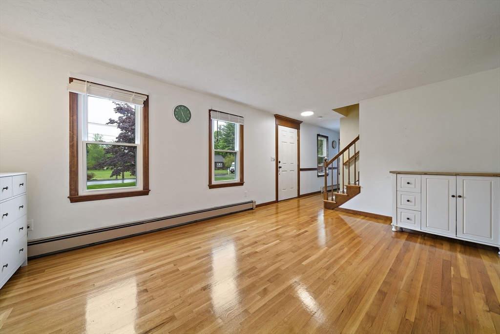 9 Rice Ave.