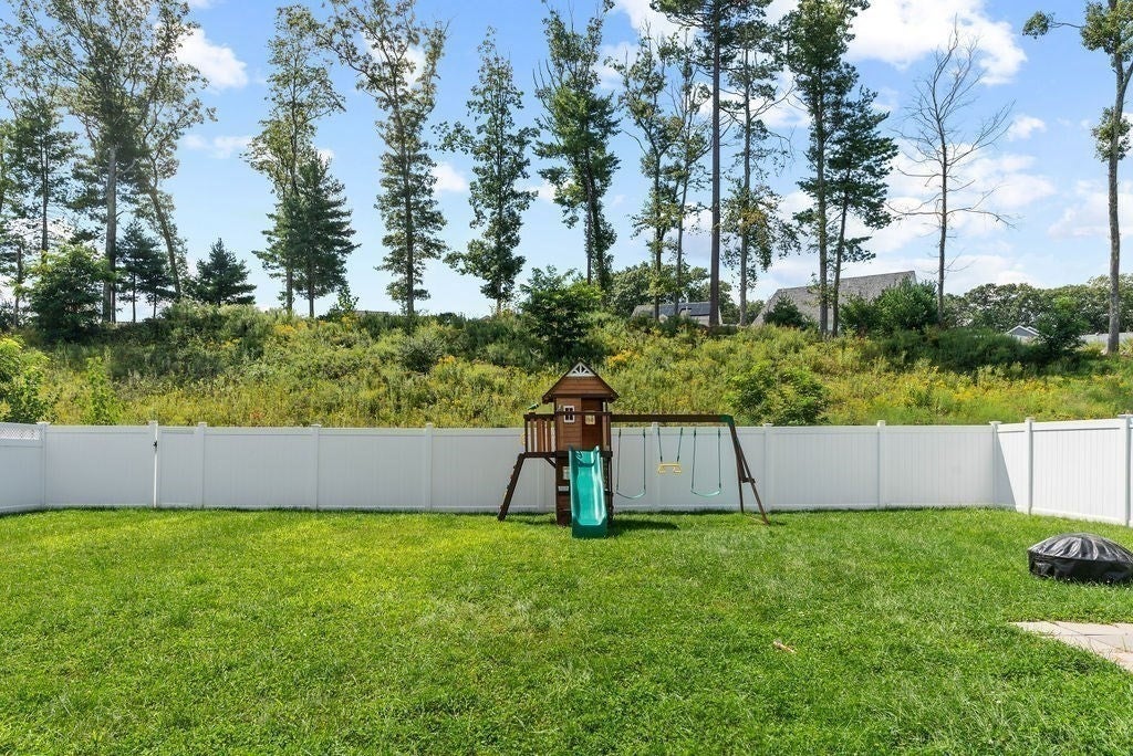 29 Tea Party Dr #29, Uxbridge, MA Photo #7