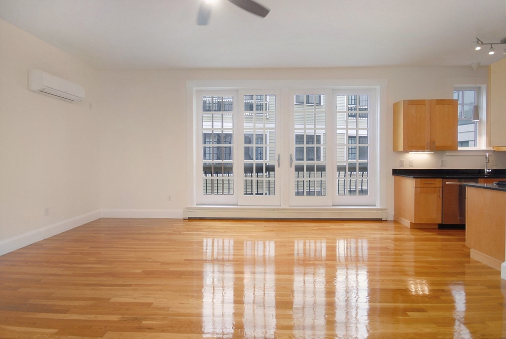 80 Webster Ave 3H