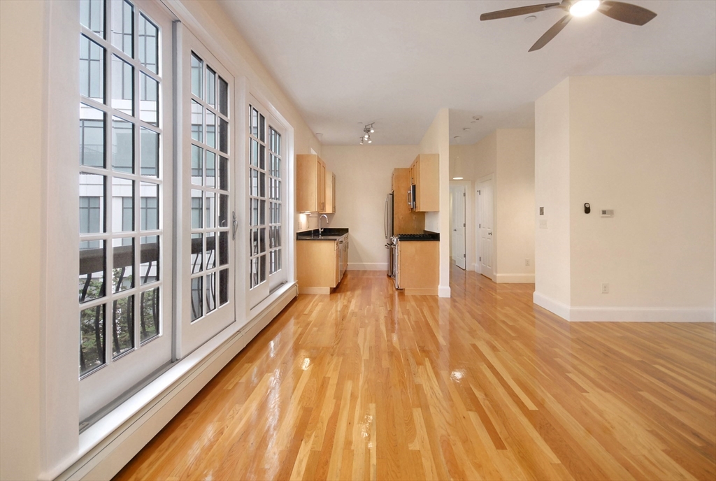 80 Webster Ave 3H