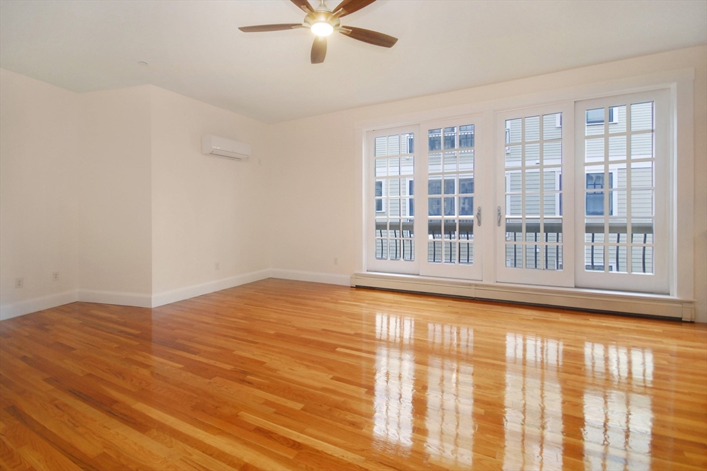 80 Webster Ave 3H