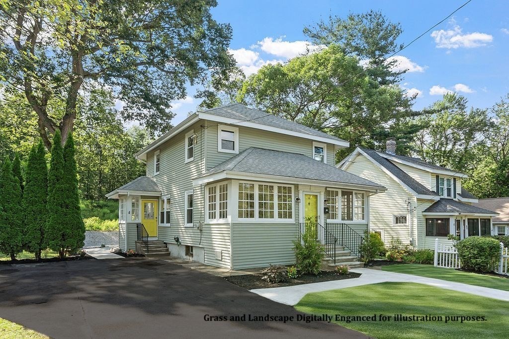 12 Romola Rd